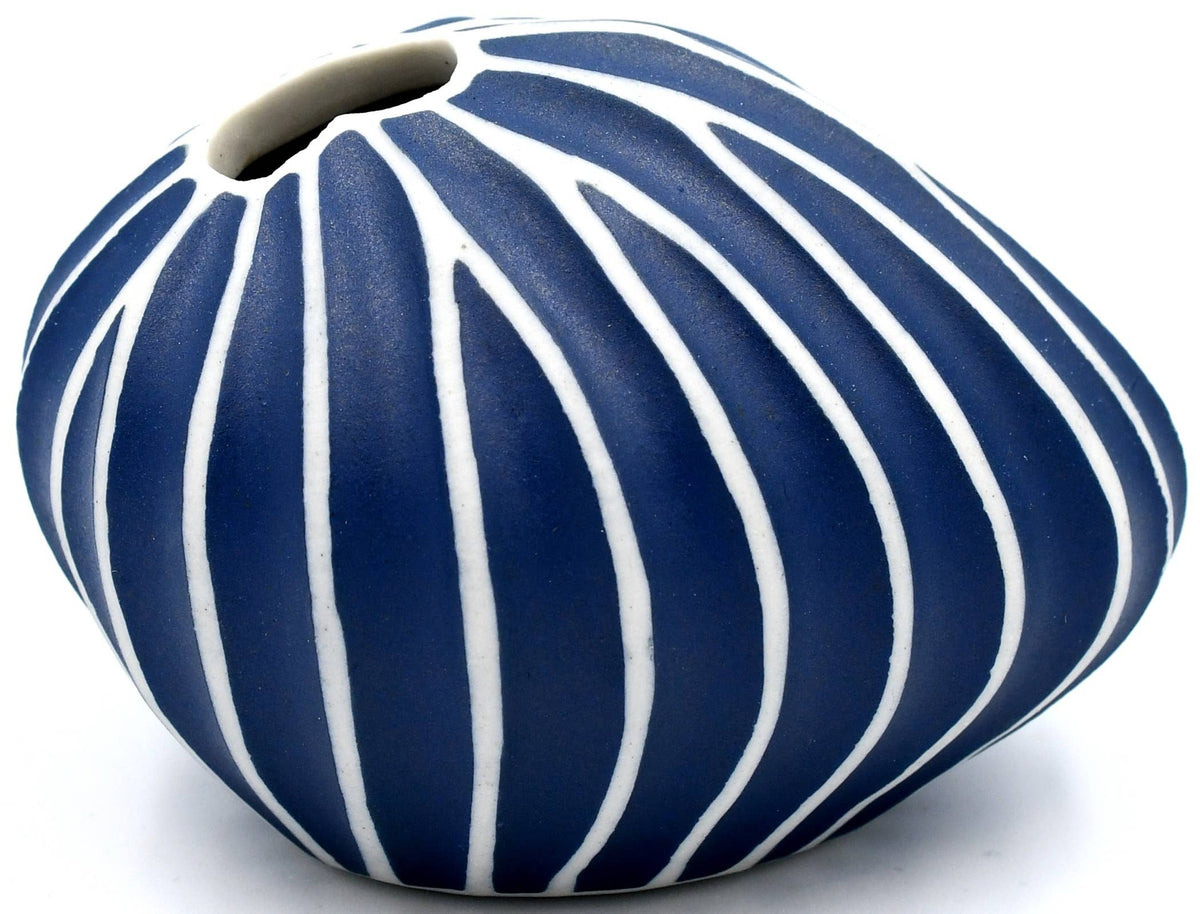 158BL6 PEBBLE MINI L-Handcrafted Porcelain Bud Vase
