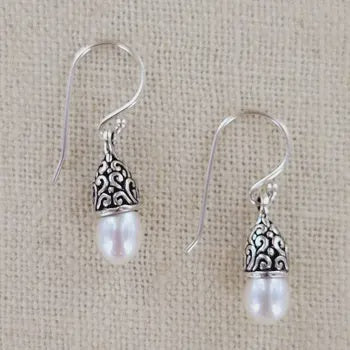 Sterling Silver pearl earring