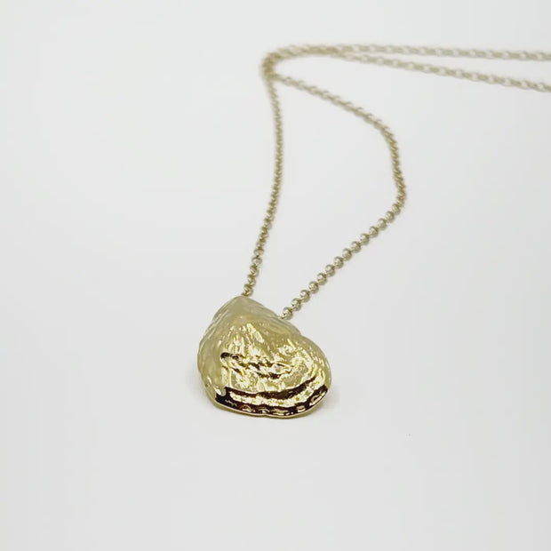 Ketcham Oyster Pendant Gold