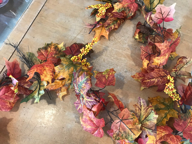 Maple Leaf Berry Garland