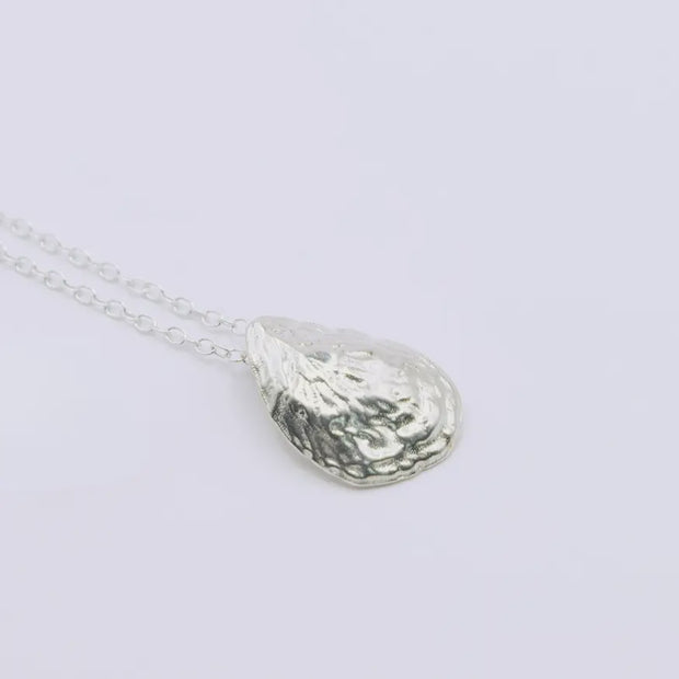Ketcham Oyster Pendant Silver